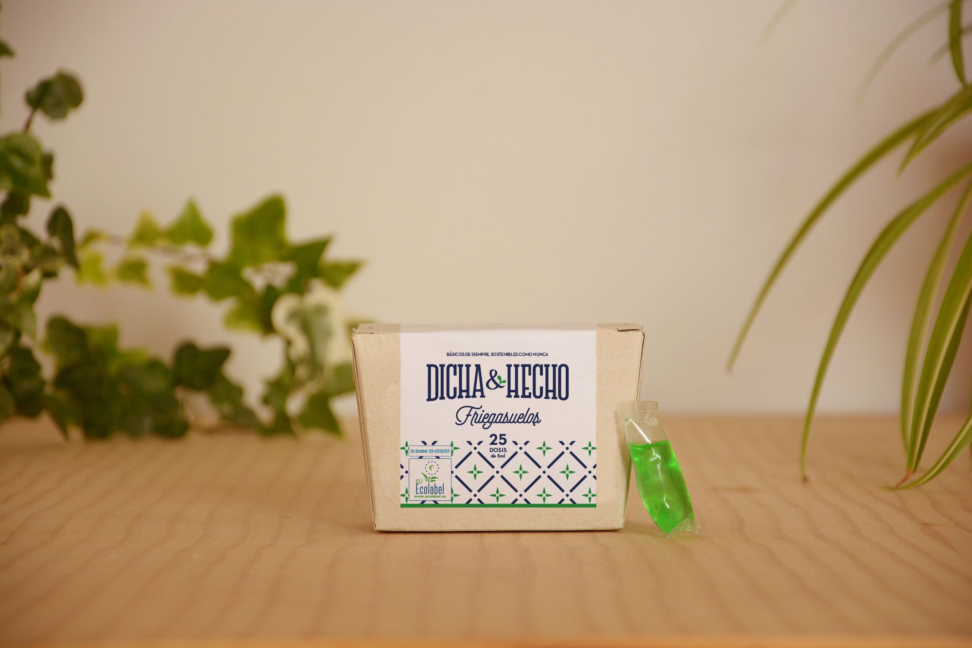 Friegasuelos ecológico: 25 cápsulas para 25 cubos de fregar
